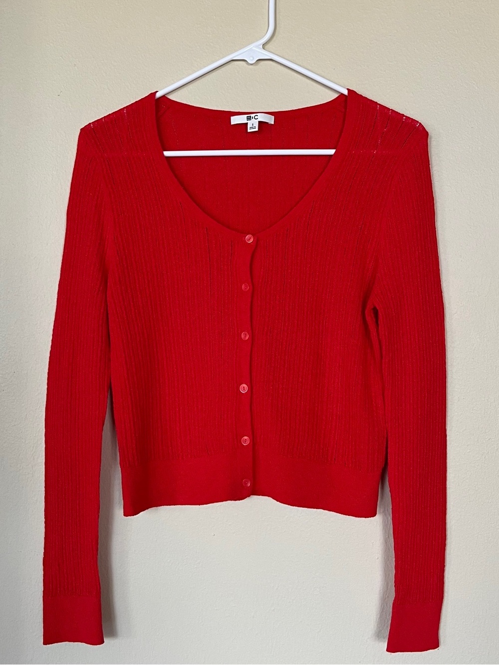 Uniqlo C Red Ribbed Button-Front Cardigan